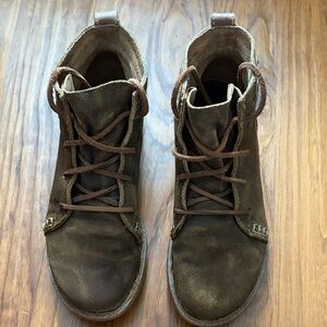 Born Women’s Leather Boots